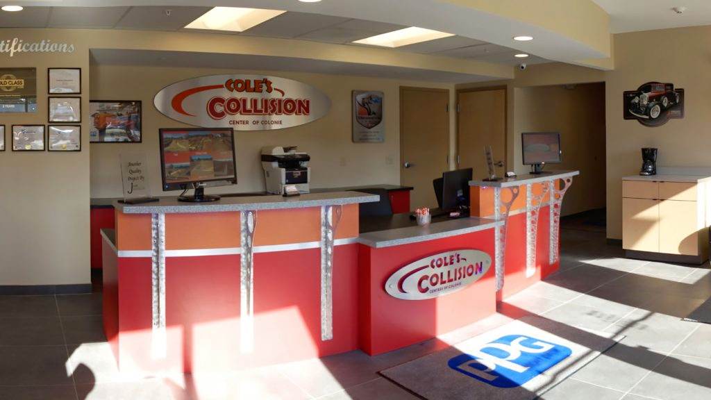collision repair colonie front desk